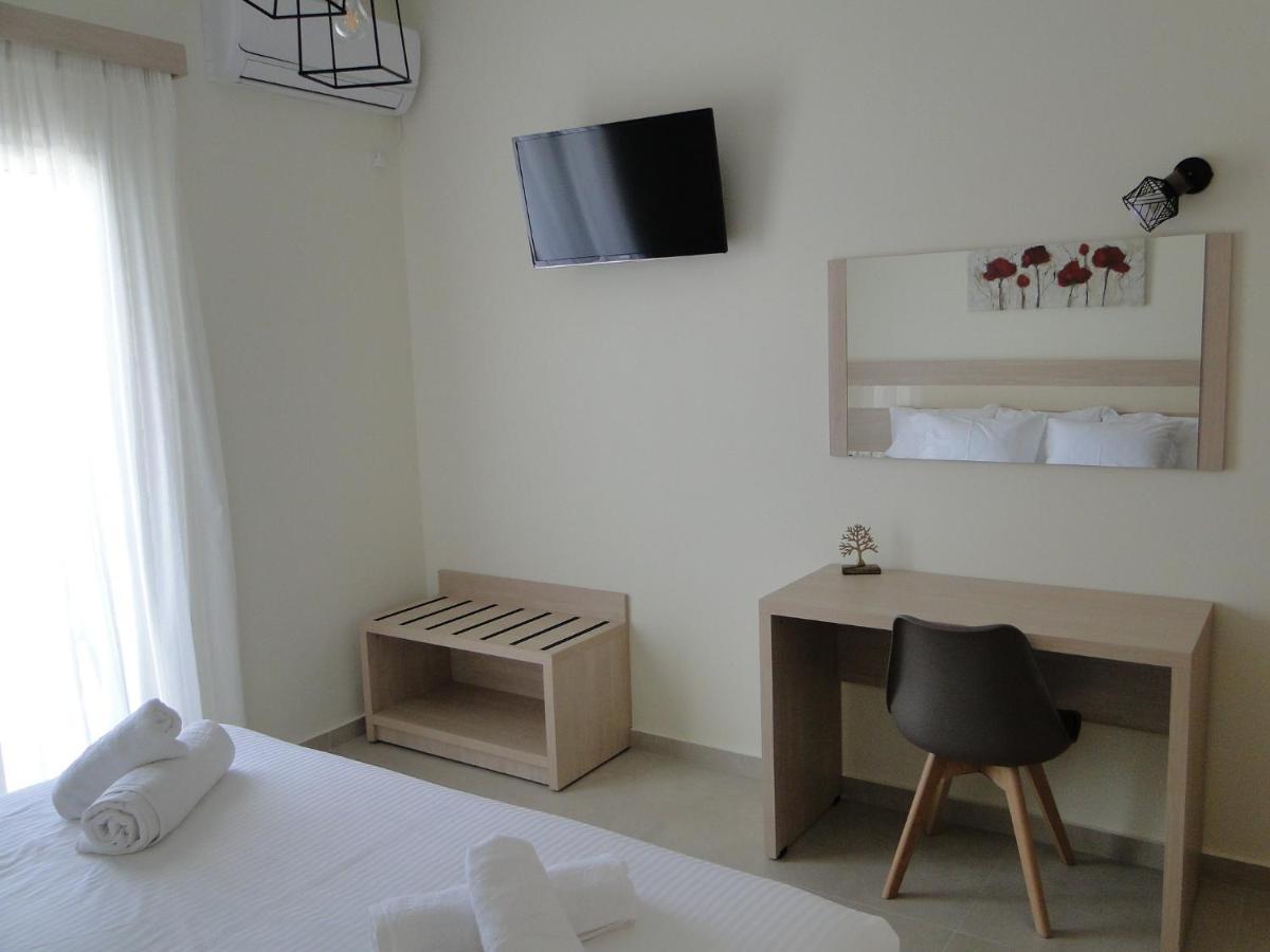 Chrysanthe'S Apartments No2 Poros Town Екстериор снимка