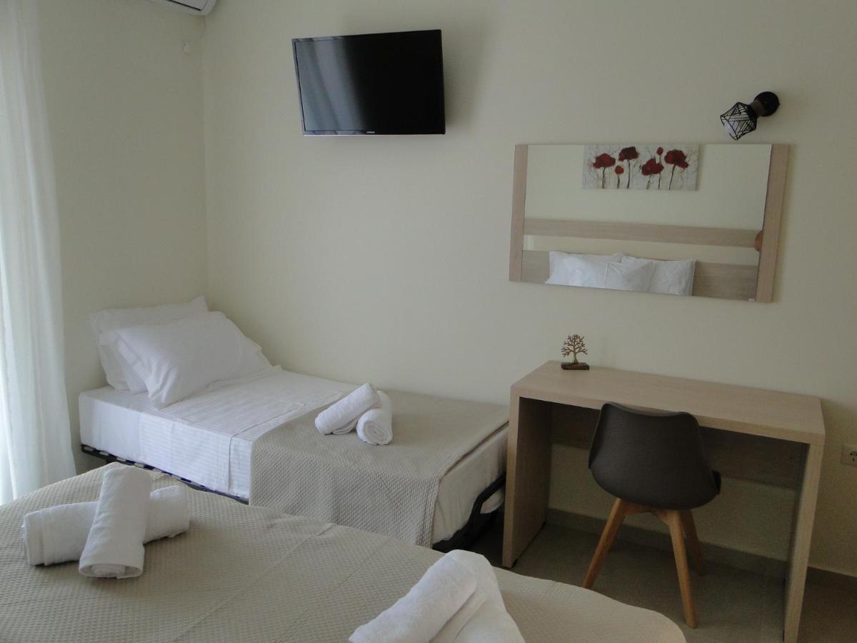 Chrysanthe'S Apartments No2 Poros Town Екстериор снимка