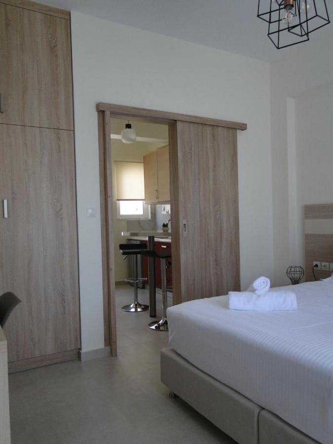 Chrysanthe'S Apartments No2 Poros Town Екстериор снимка