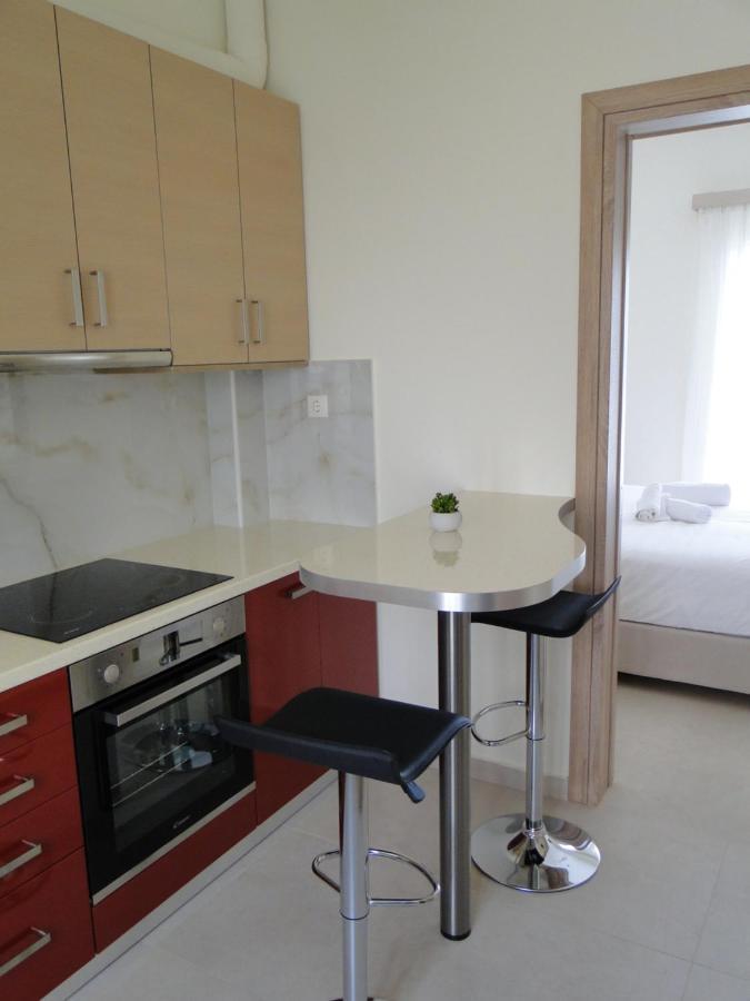Chrysanthe'S Apartments No2 Poros Town Екстериор снимка